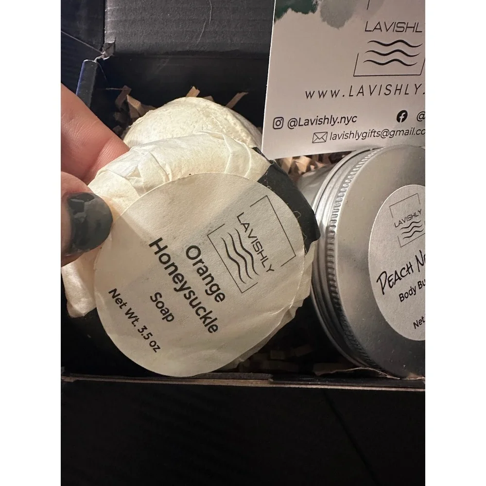 Lavishly‎ Gift Set Peach Nectar Body Butter Orange Honeysuckle Soap New
